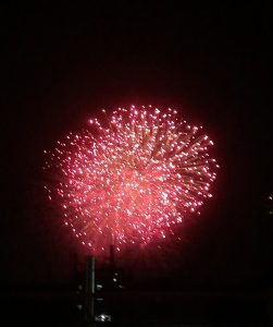 2024年のあつぎ鮎祭り花火大会の様子だよ